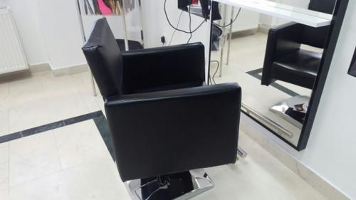frizerska oprema namjestaj stolice glavoper frizerski salon  (4)